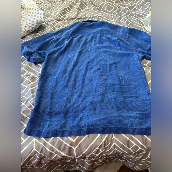 Tommy Bahama Blue Hawaiian Floral Leaf Print Button Up Shirt Size Large - Picture 12 of 14